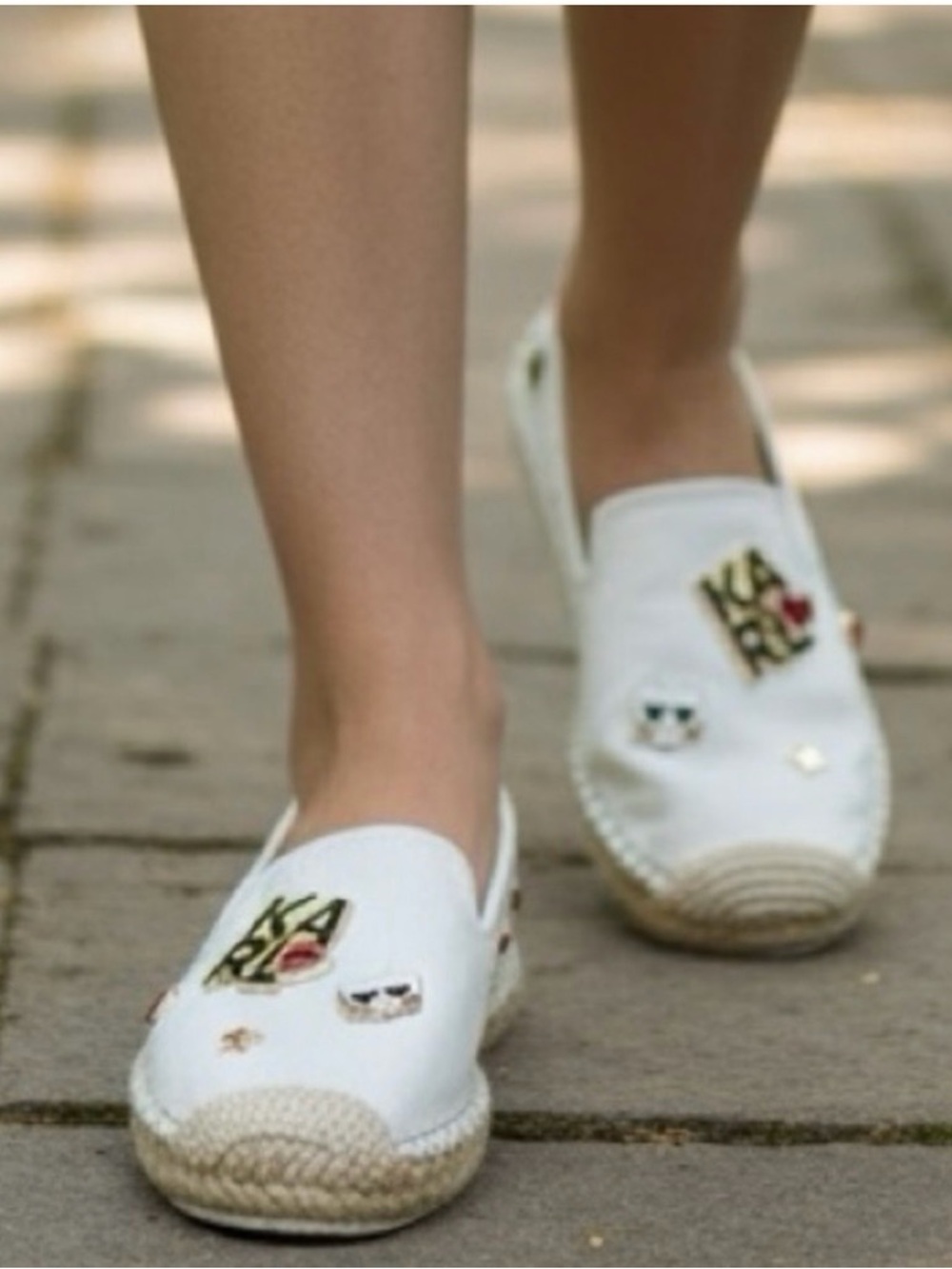 KARL LAGERFELD PARIS Women’s Embellished Slip-On Espadrilles Flats In White 9.5M - Picture 2 of 13